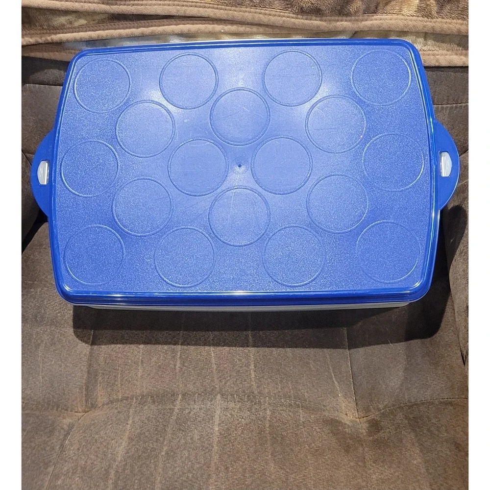 Tupperware BAKE N TAKE 18-Cupcake / 9x13